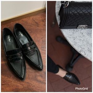 Black loafers like new
